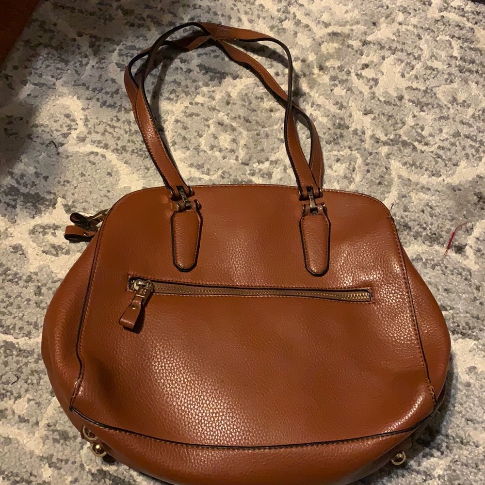 Neutralizer medium shoulder bag